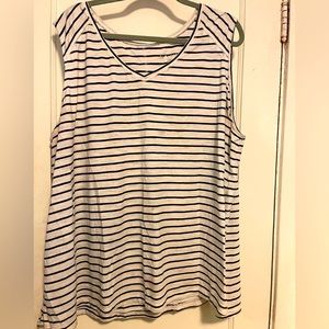Ava & Viv Top